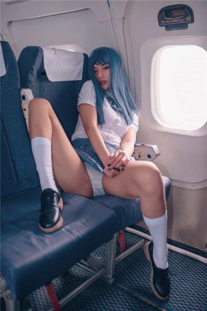 阿朱之乘坐航空飞机上的X幻想 (42P+2V-456M) COSPLAY-第1张